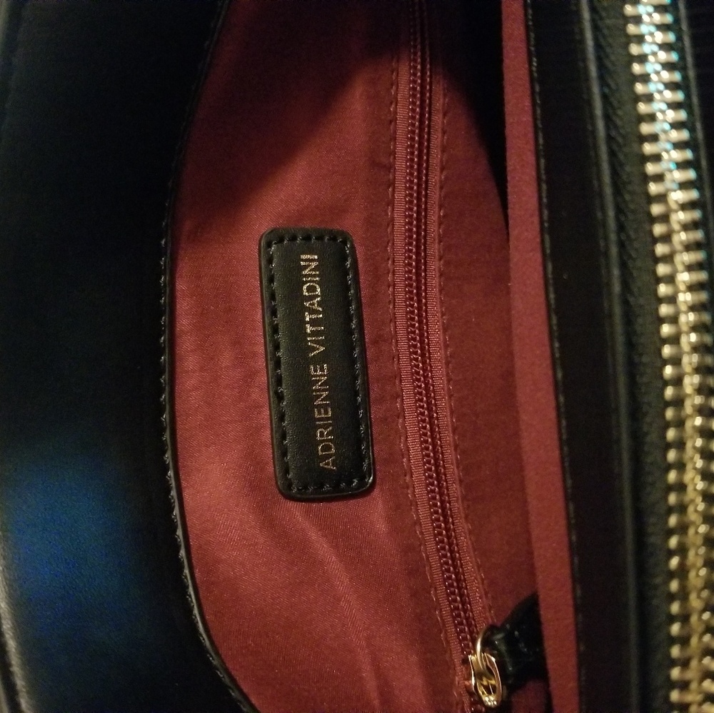 Adrienne Vittadini Handbag - Picture 4 of 6